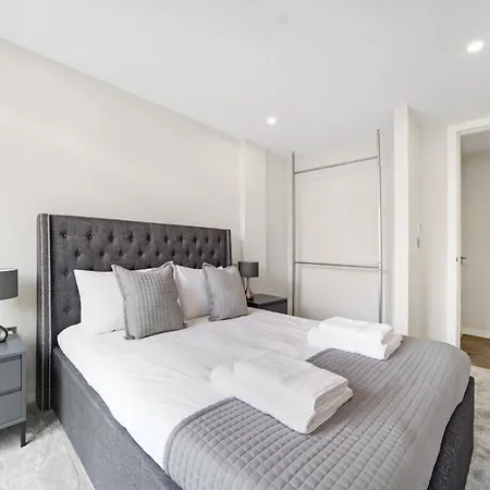 Lux Apartments In Fulham London Exterior photo